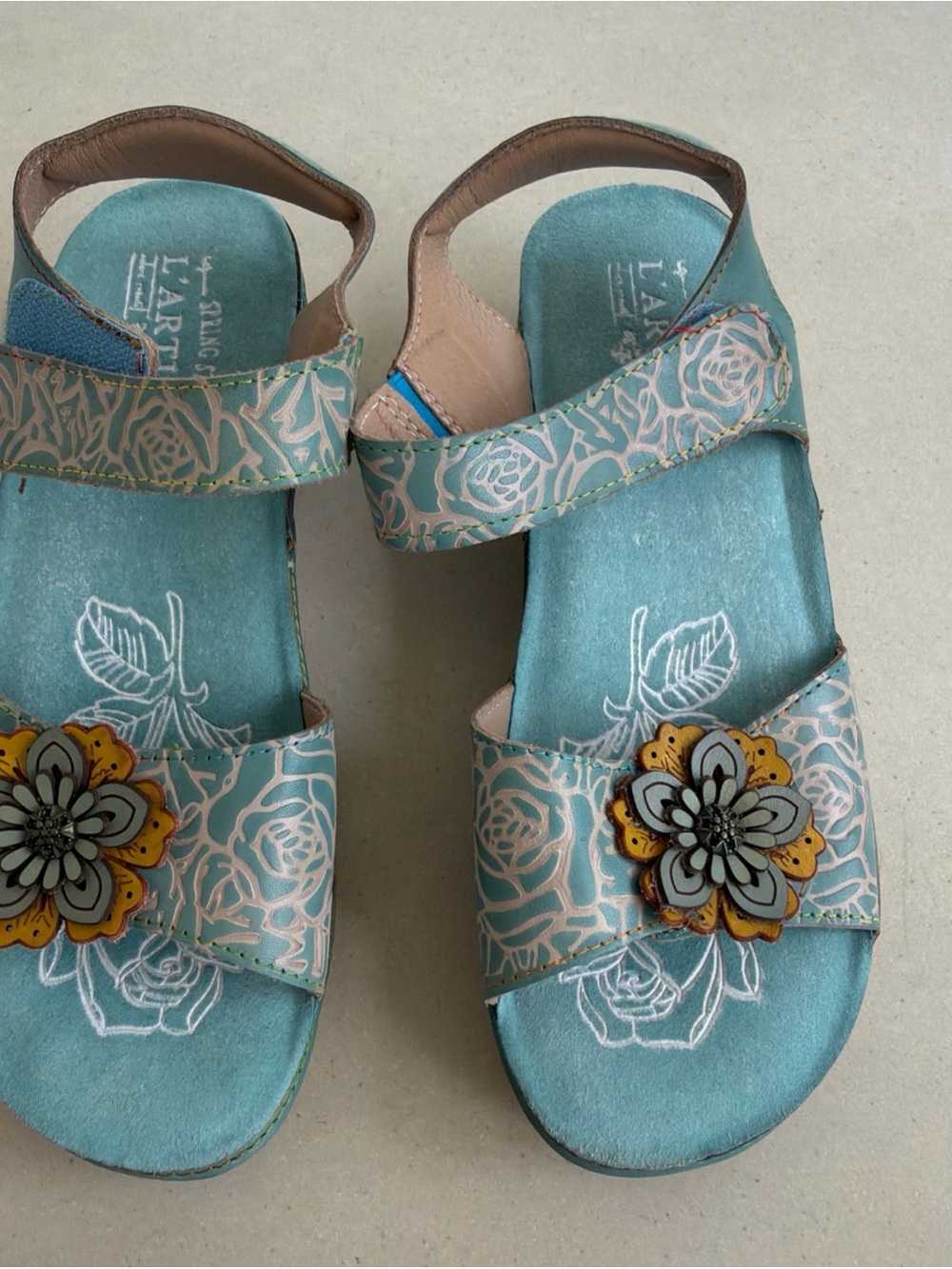 New L'Artiste by Spring Step Leather Wedge Teal Sandals Cuteness Sz 38, US 7.5~8